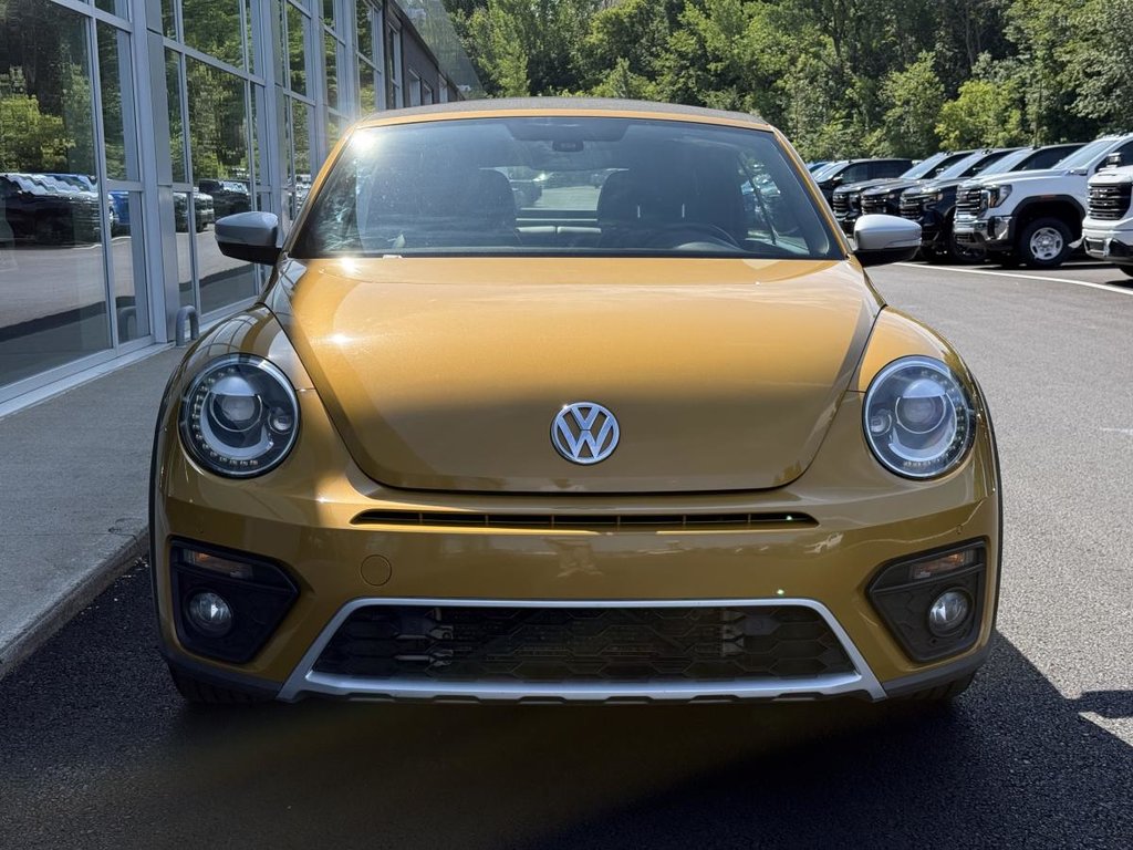 Volkswagen Beetle Convertible Dune Automatique 1.8TSI 2017 à Québec, Québec - 2 - w1024h768px