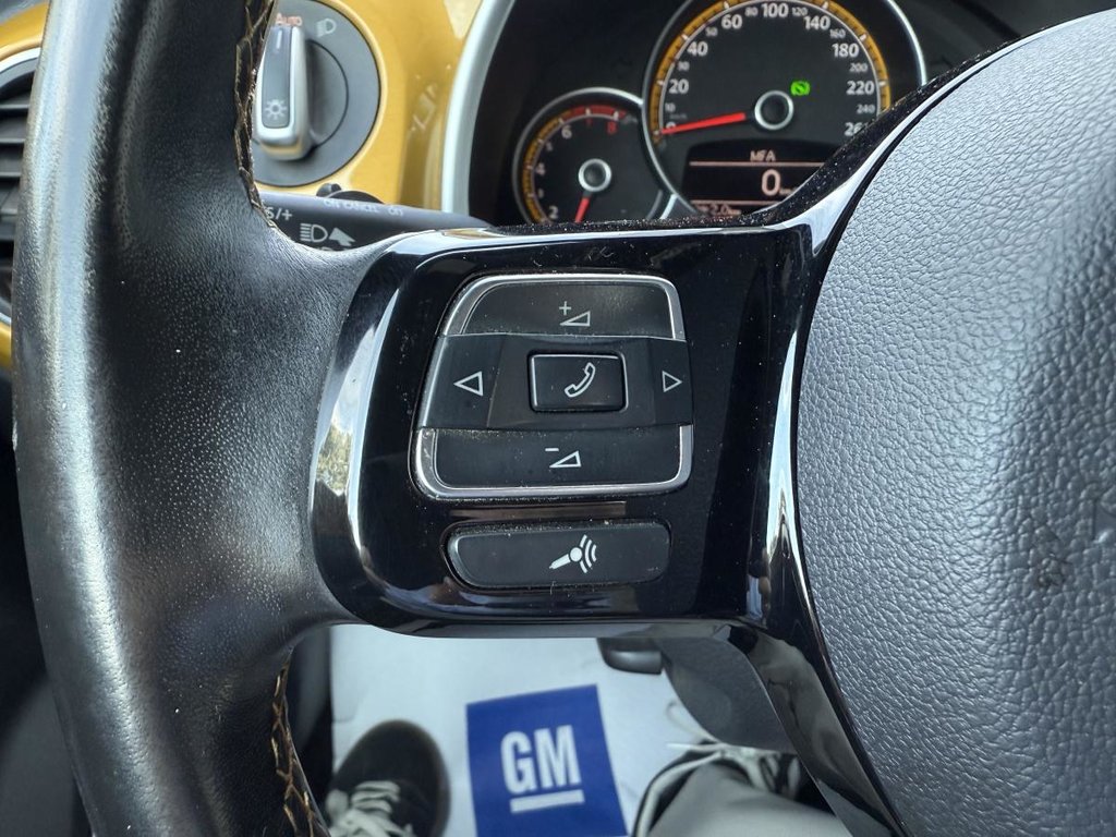 Volkswagen Beetle Convertible Dune Automatique 1.8TSI 2017 à Québec, Québec - 11 - w1024h768px