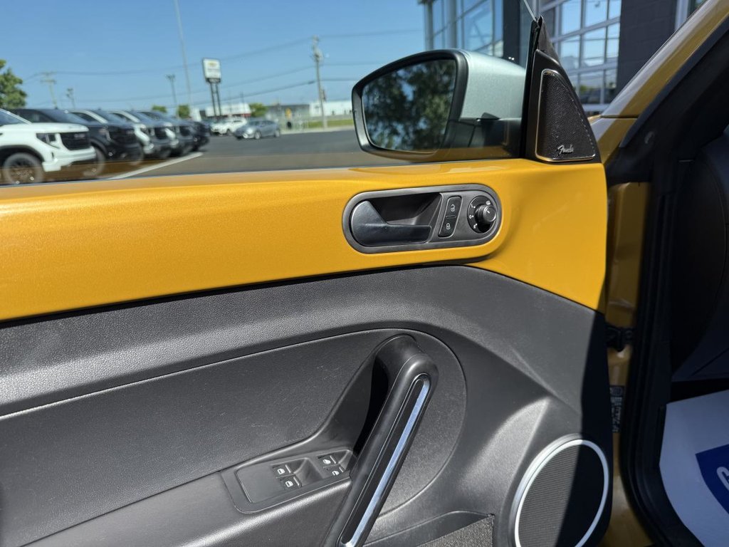 Volkswagen Beetle Convertible Dune Automatique 1.8TSI 2017 à Québec, Québec - 9 - w1024h768px