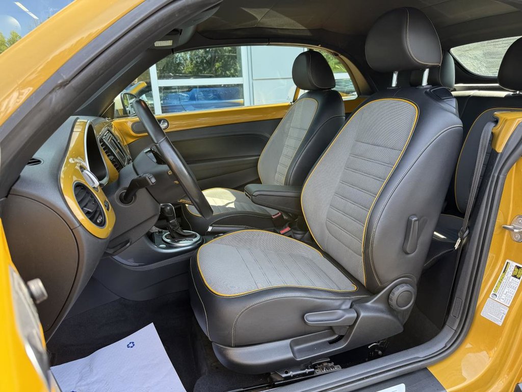 Volkswagen Beetle Convertible Dune Automatique 1.8TSI 2017 à Québec, Québec - 19 - w1024h768px