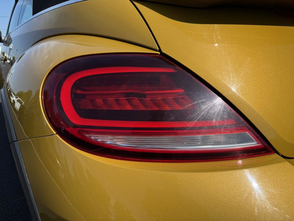 Volkswagen Beetle Convertible Dune Automatique 1.8TSI 2017 à Québec, Québec - 7 - w1024h768px