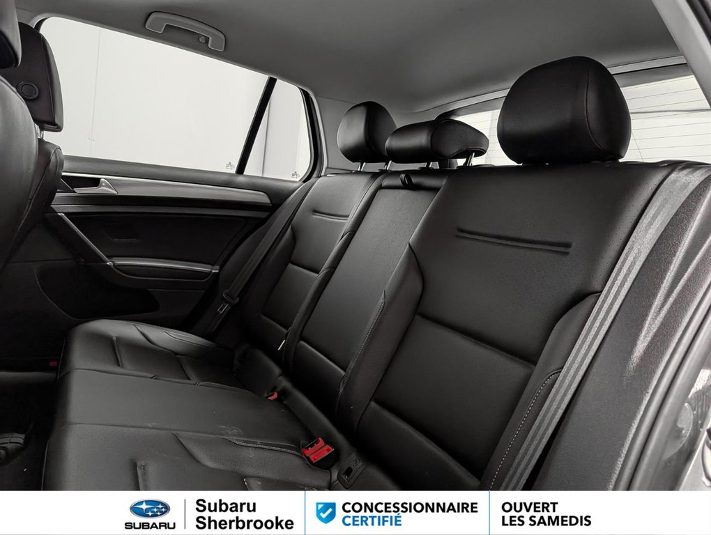 2017 Volkswagen Golf 5dr HB Auto 1.8 TSI in Sherbrooke, Quebec - 9 - w1024h768px
