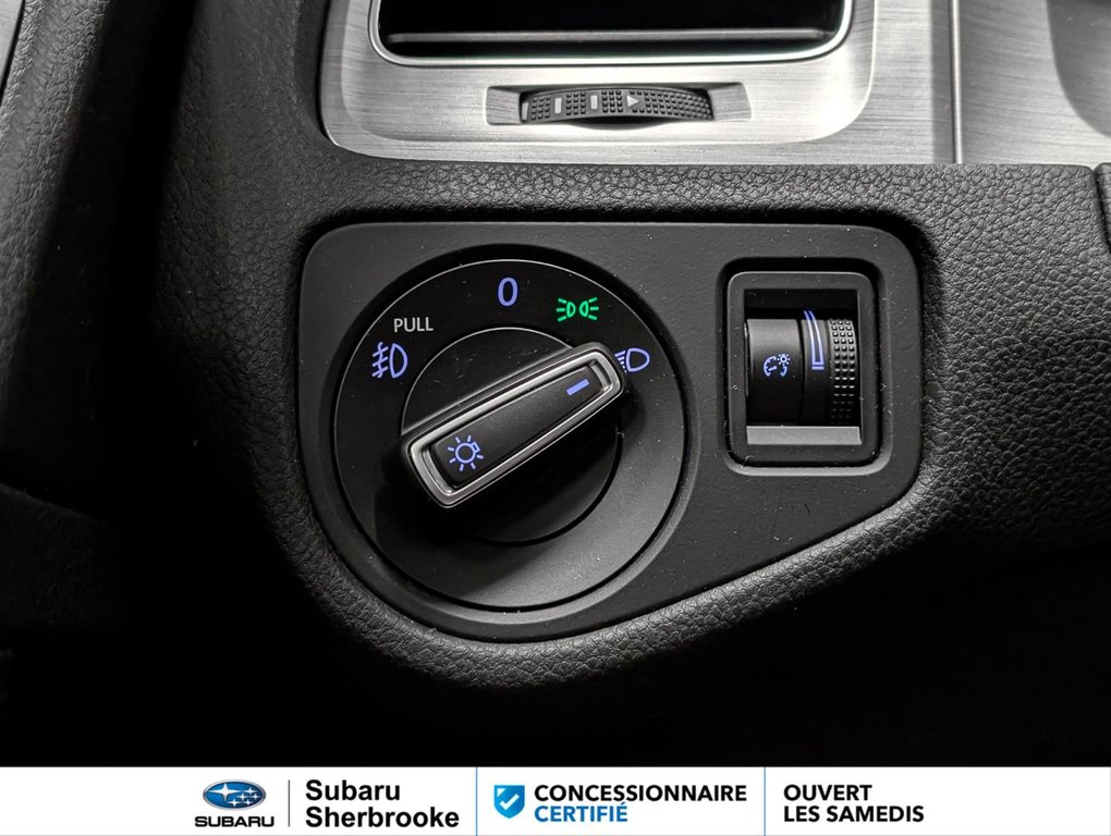 2017 Volkswagen Golf 5dr HB Auto 1.8 TSI in Sherbrooke, Quebec - 18 - w1024h768px