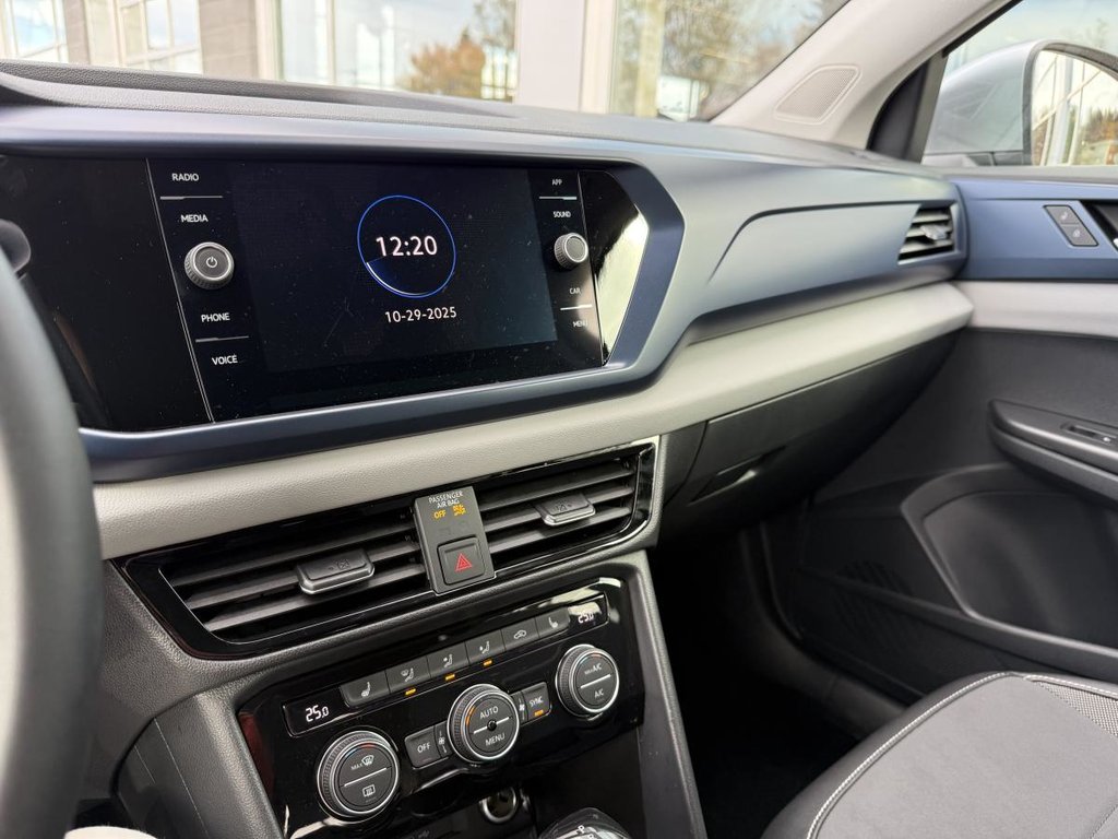 Volkswagen Taos Comfortline AWD 2023 à Québec, Québec - 17 - w1024h768px