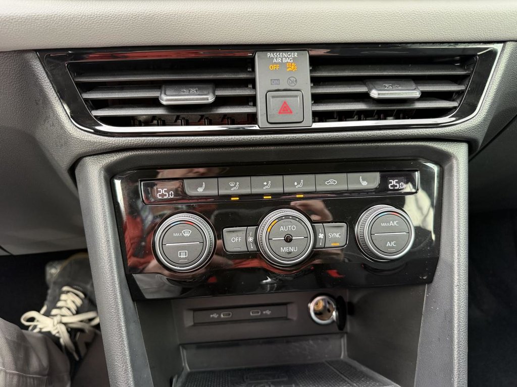 Volkswagen Taos Comfortline AWD 2023 à Québec, Québec - 19 - w1024h768px