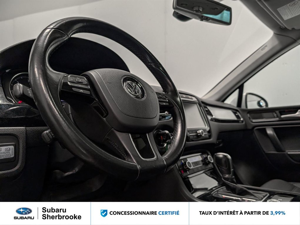 2014 Volkswagen Touareg 4dr TDI in Sherbrooke, Quebec - 7 - w1024h768px