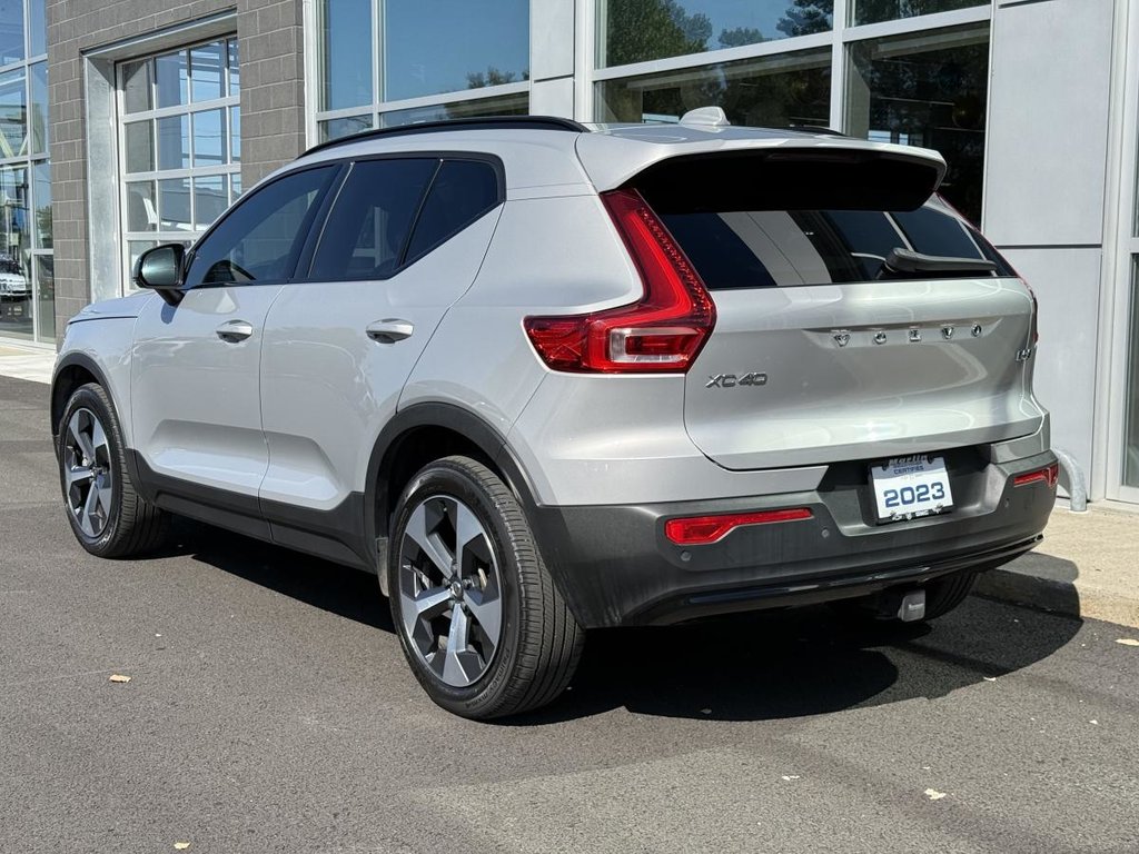 Volvo XC40 Plus Dark B5 2023 à Quebec, Québec - 6 - w1024h768px