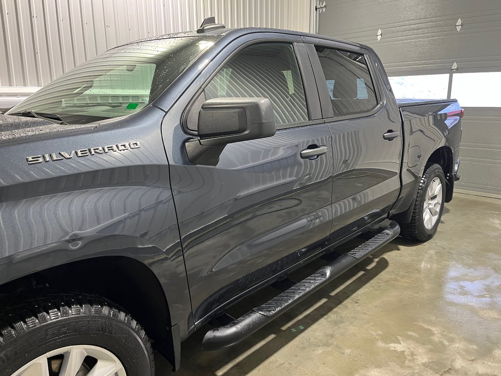 2021 Chevrolet SILVERADO K1500 CUSTOM Custom in Grand-Sault and Edmunston, New Brunswick - 6 - w1024h768px