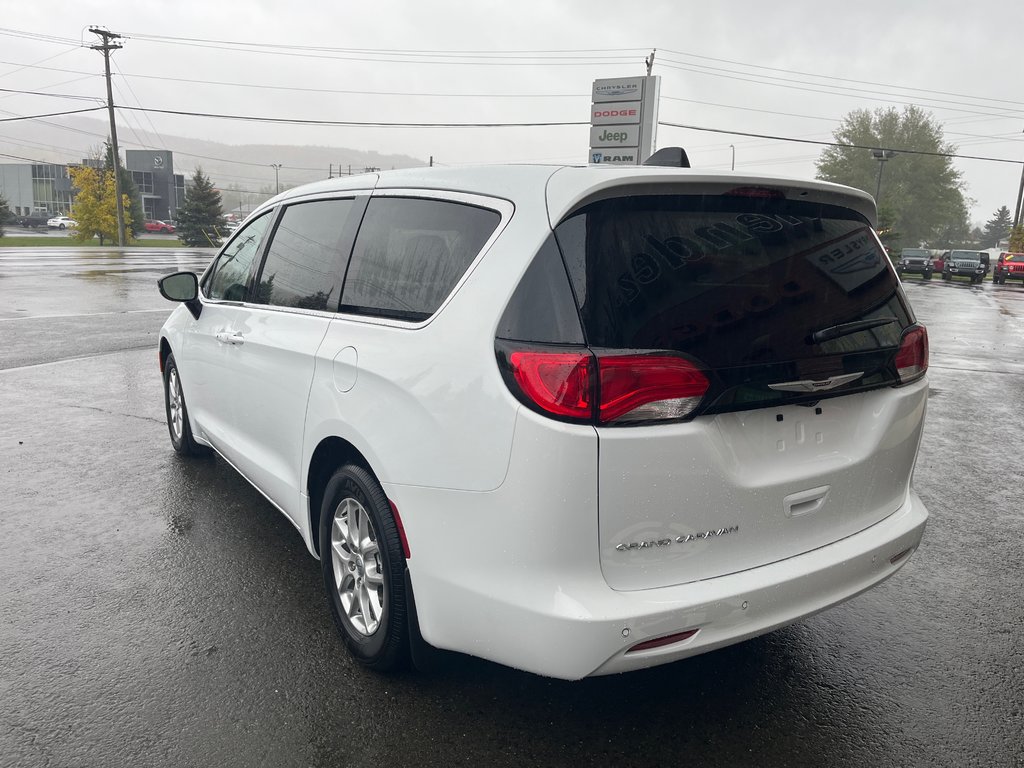 2024  Grand Caravan SXT in Grand-Sault and Edmunston, New Brunswick - 8 - w1024h768px