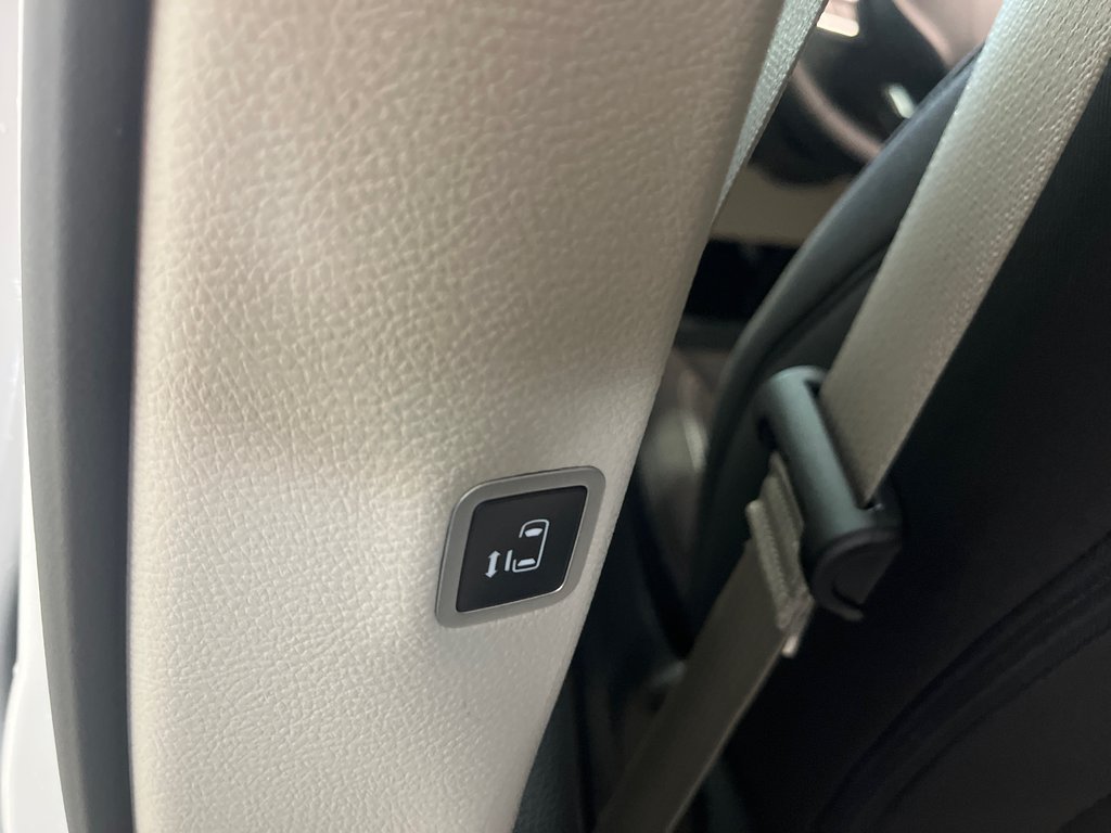 2024 Chrysler Grand Caravan SXT in Grand-Sault and Edmunston, New Brunswick - 13 - w1024h768px