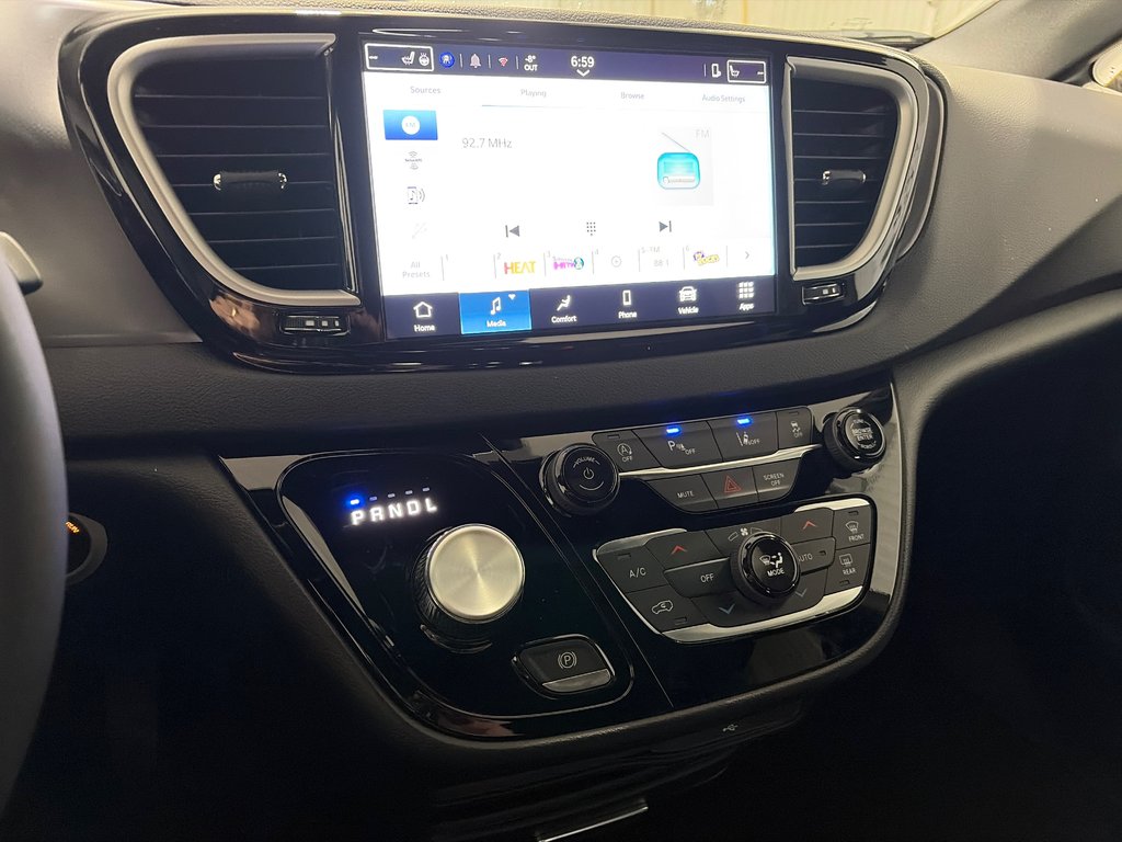 2026 Chrysler Grand Caravan SXT in Grand-Sault and Edmunston, New Brunswick - 14 - w1024h768px