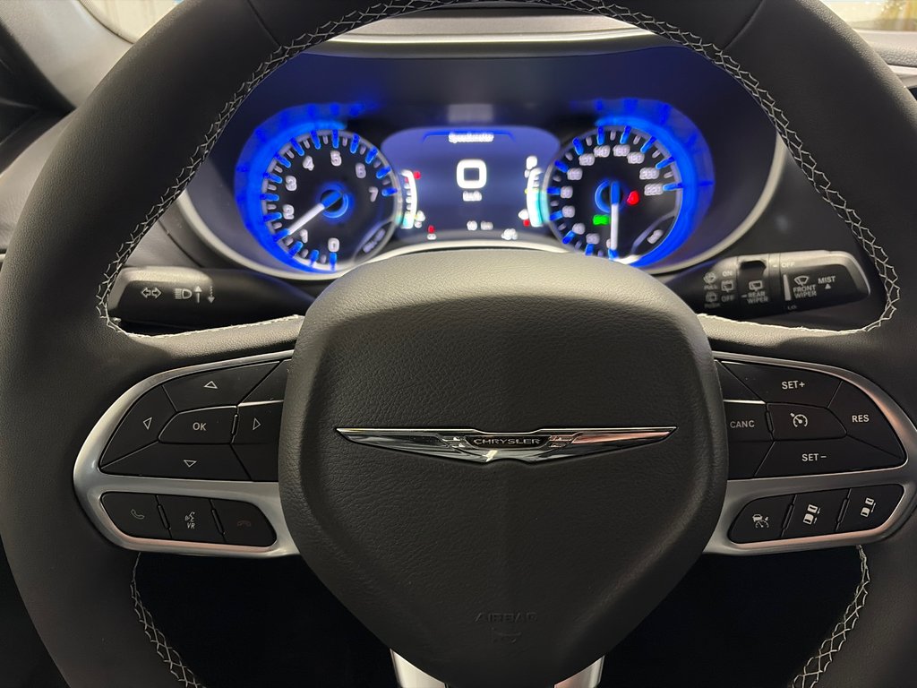 2026 Chrysler Grand Caravan SXT in Grand-Sault and Edmunston, New Brunswick - 13 - w1024h768px