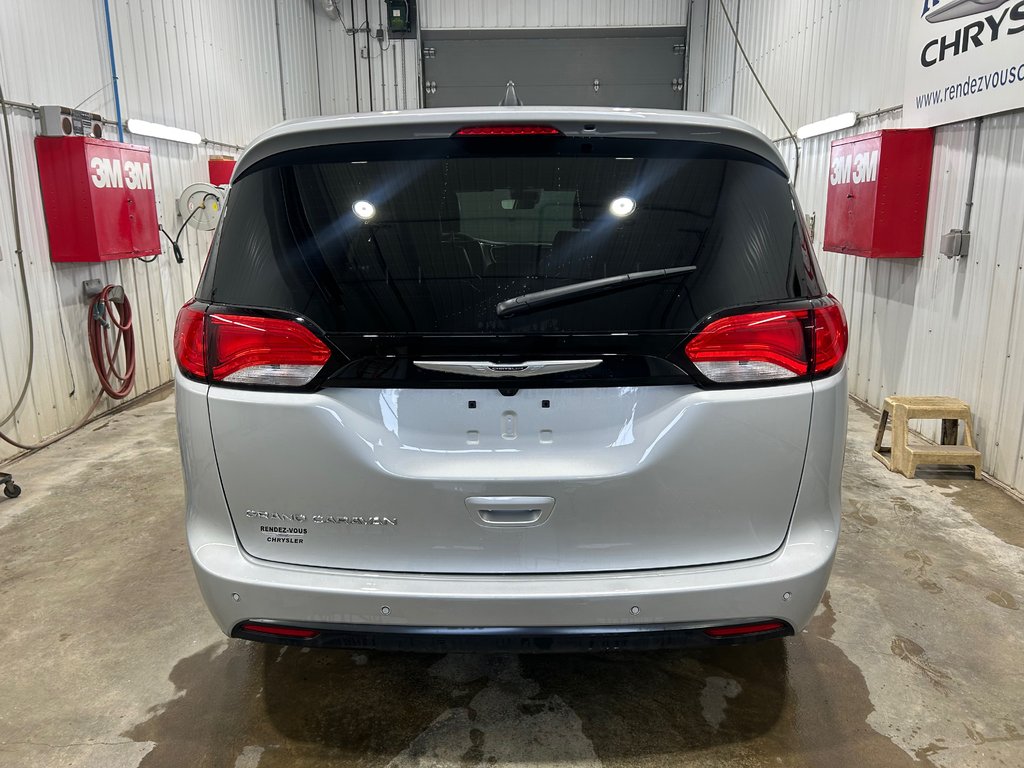 2026 Chrysler Grand Caravan SXT in Grand-Sault and Edmunston, New Brunswick - 5 - w1024h768px