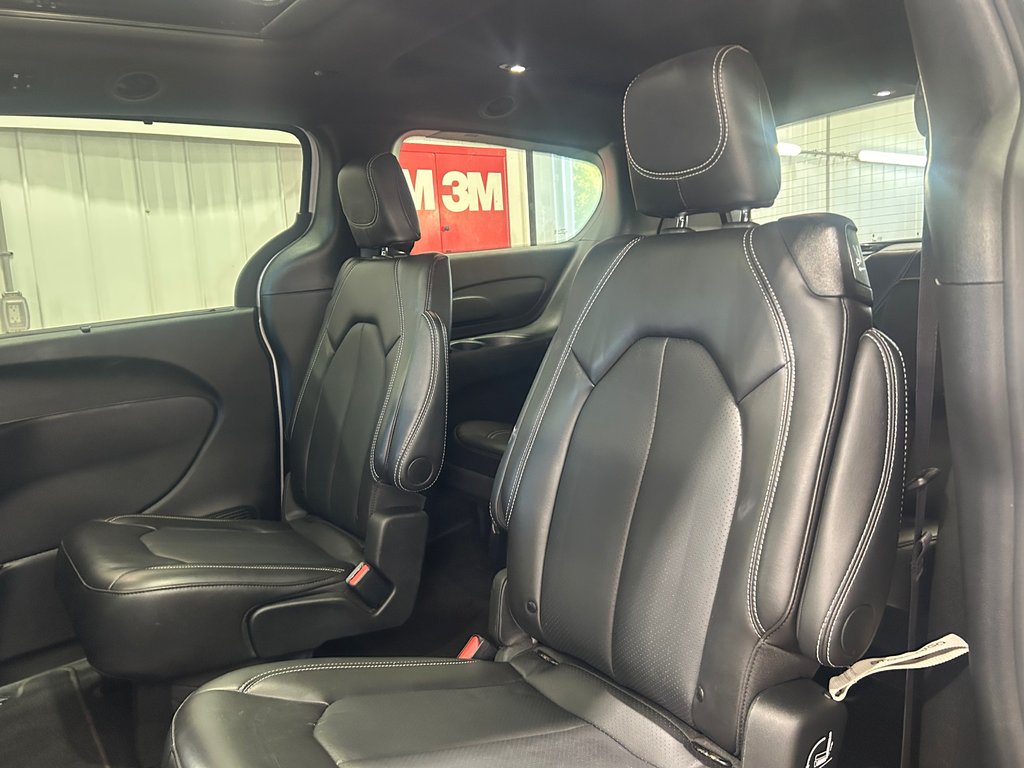 2024 Chrysler Pacifica TOURING-L in Grand-Sault and Edmunston, New Brunswick - 8 - w1024h768px