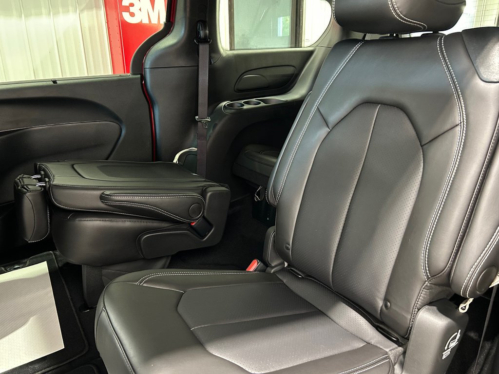 Chrysler Pacifica SELECT AWD 2026 à Grand-Sault et Edmunston, Nouveau-Brunswick - 9 - w1024h768px