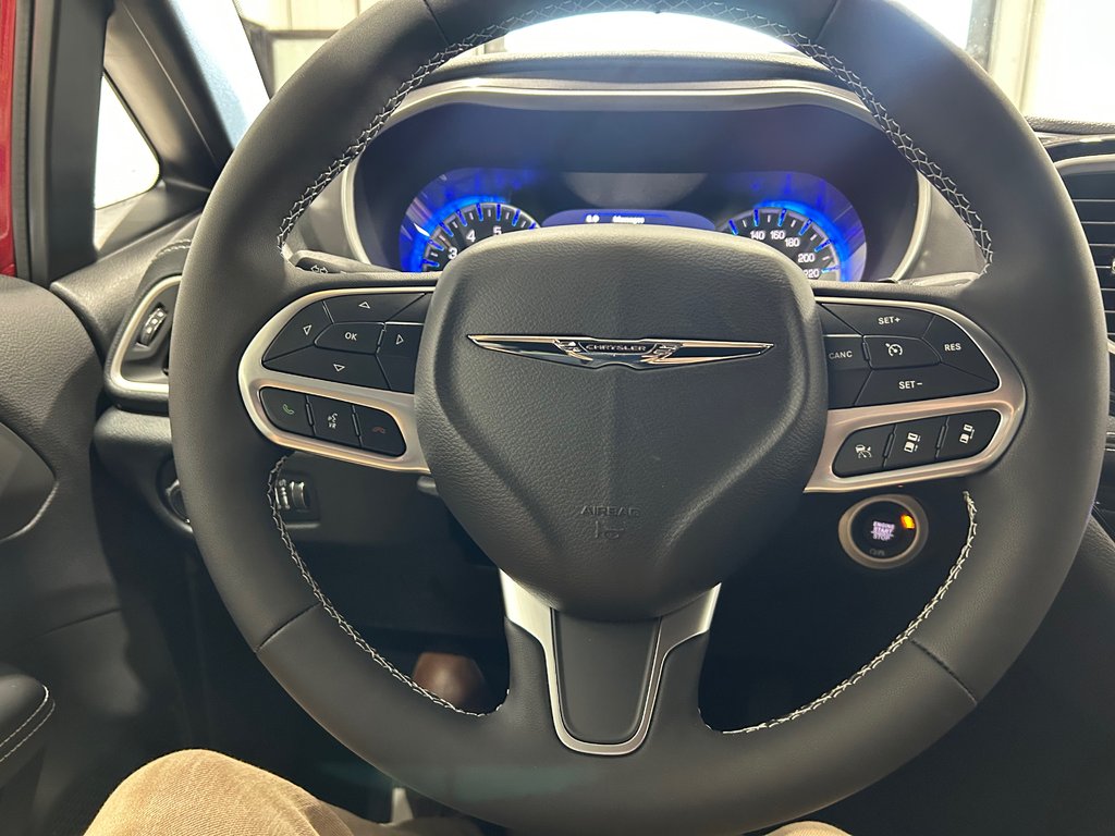 Chrysler Pacifica SELECT AWD 2026 à Grand-Sault et Edmunston, Nouveau-Brunswick - 13 - w1024h768px