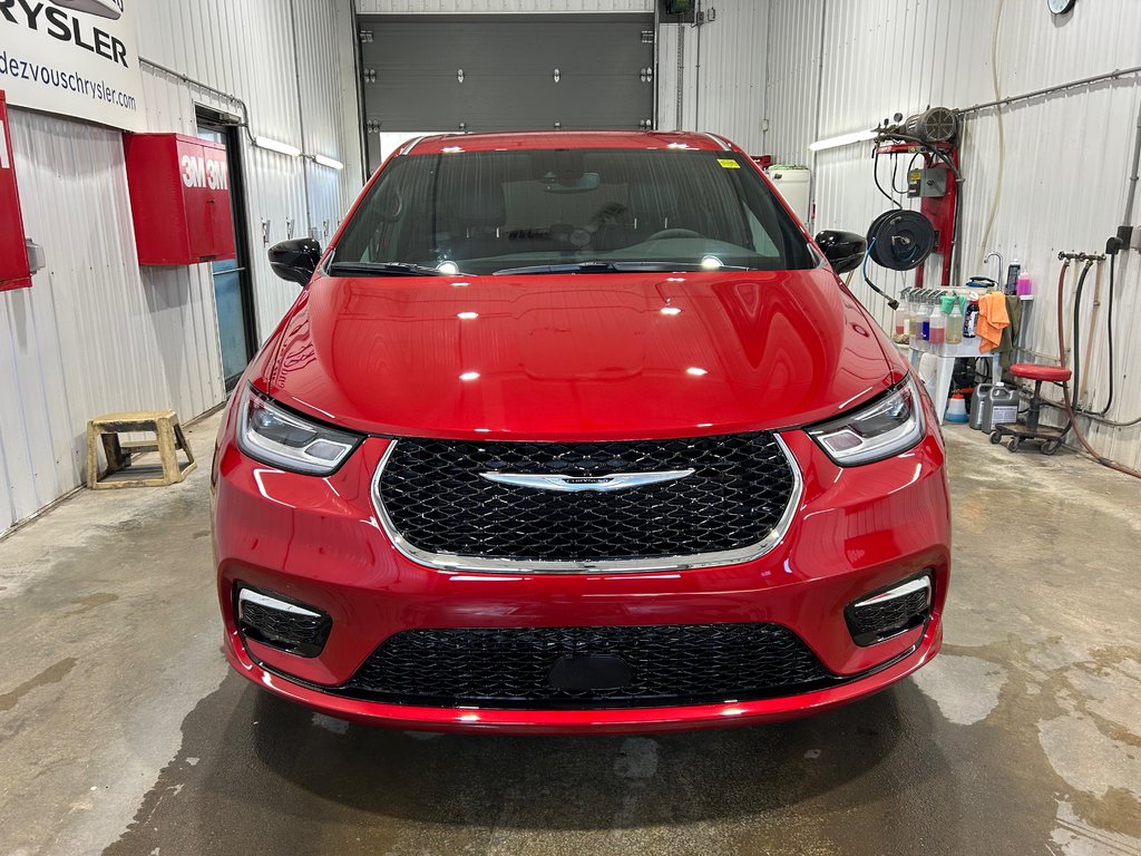 Chrysler Pacifica SELECT AWD 2026 à Grand-Sault et Edmunston, Nouveau-Brunswick - 2 - w1024h768px