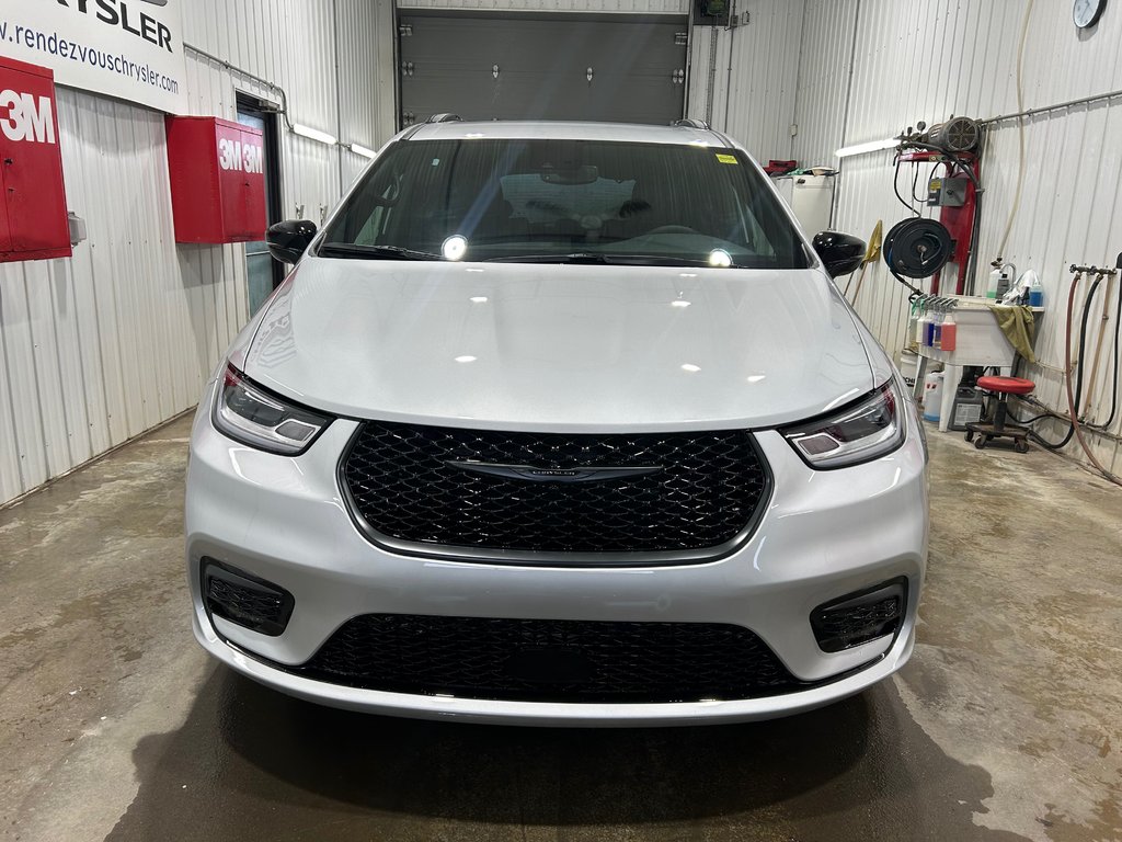 Chrysler Pacifica SELECT AWD 2026 à Grand-Sault et Edmunston, Nouveau-Brunswick - 2 - w1024h768px