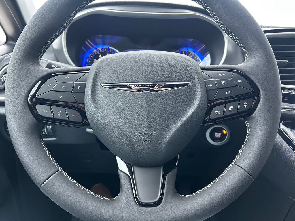 Chrysler Pacifica SELECT AWD 2026 à Grand-Sault et Edmunston, Nouveau-Brunswick - 11 - w1024h768px