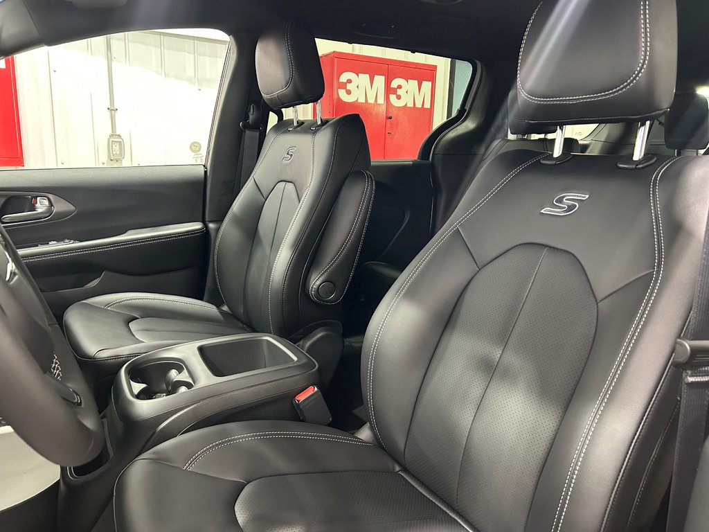 Chrysler Pacifica SELECT AWD 2026 à Grand-Sault et Edmunston, Nouveau-Brunswick - 10 - w1024h768px