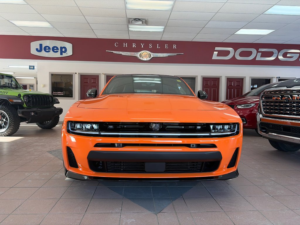 Dodge Charger 2-Doors SCAT PACK PLUS 2026 à Grand-Sault et Edmunston, Nouveau-Brunswick - 2 - w1024h768px