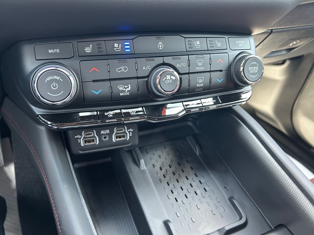 Dodge Durango R/T 2025 à Grand-Sault et Edmunston, Nouveau-Brunswick - 14 - w1024h768px