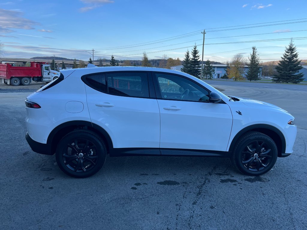 2023  HORNET GT PLUS in Grand-Sault and Edmunston, New Brunswick - 4 - w1024h768px