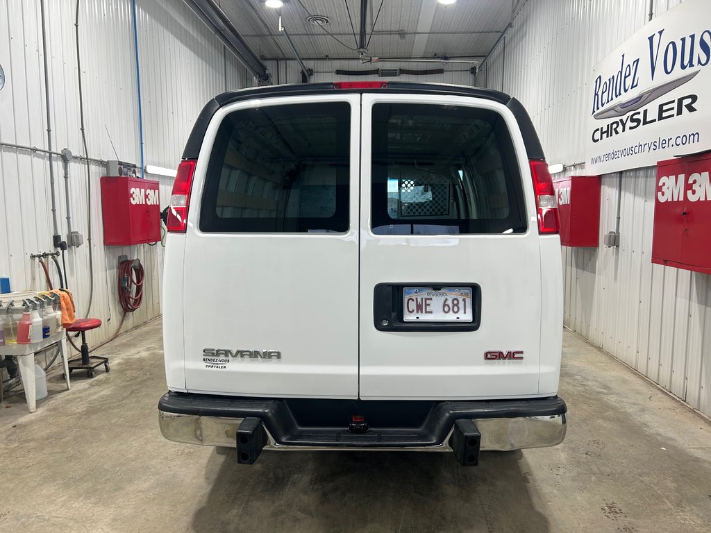 GMC Savana  2017 à Grand-Sault et Edmunston, Nouveau-Brunswick - 5 - w1024h768px