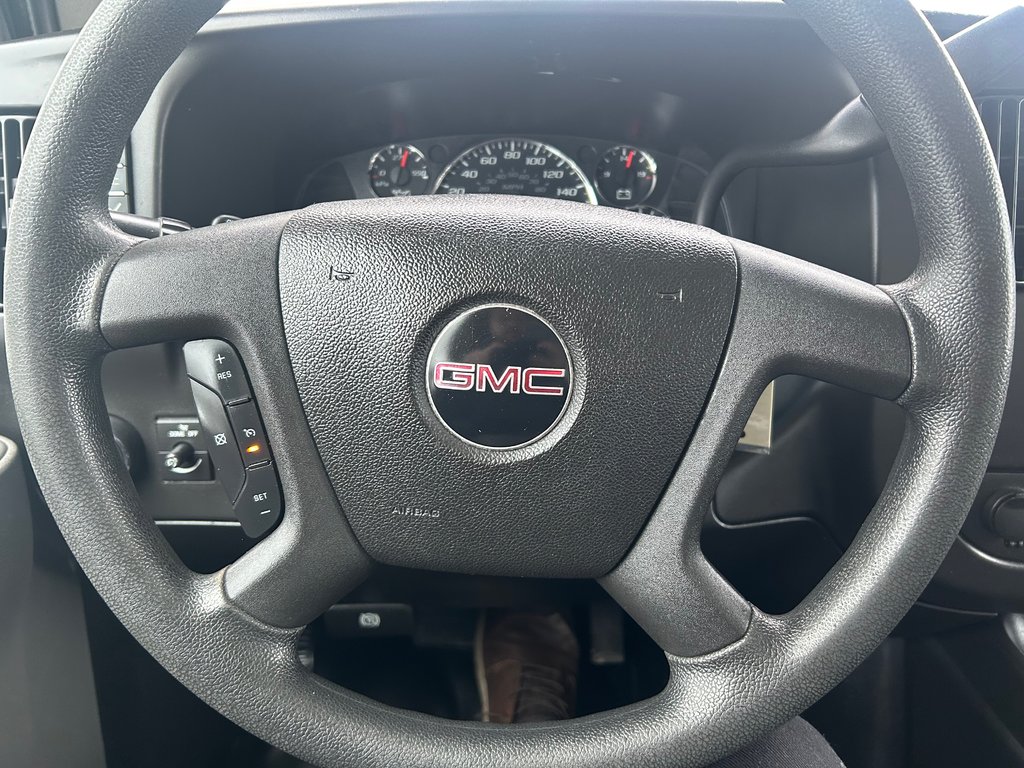 2017 GMC Savana in Grand-Sault and Edmunston, New Brunswick - 12 - w1024h768px