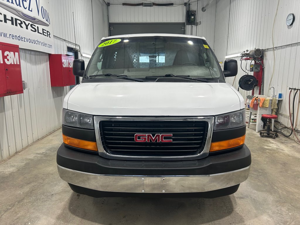 2017 GMC Savana in Grand-Sault and Edmunston, New Brunswick - 2 - w1024h768px