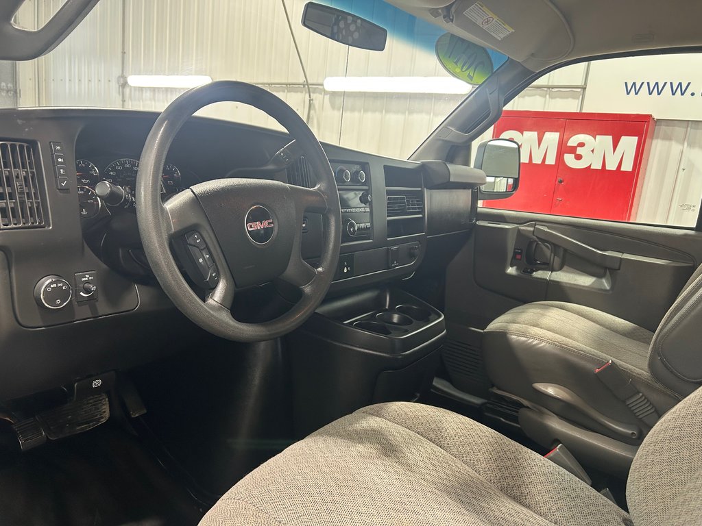 GMC Savana  2017 à Grand-Sault et Edmunston, Nouveau-Brunswick - 7 - w1024h768px