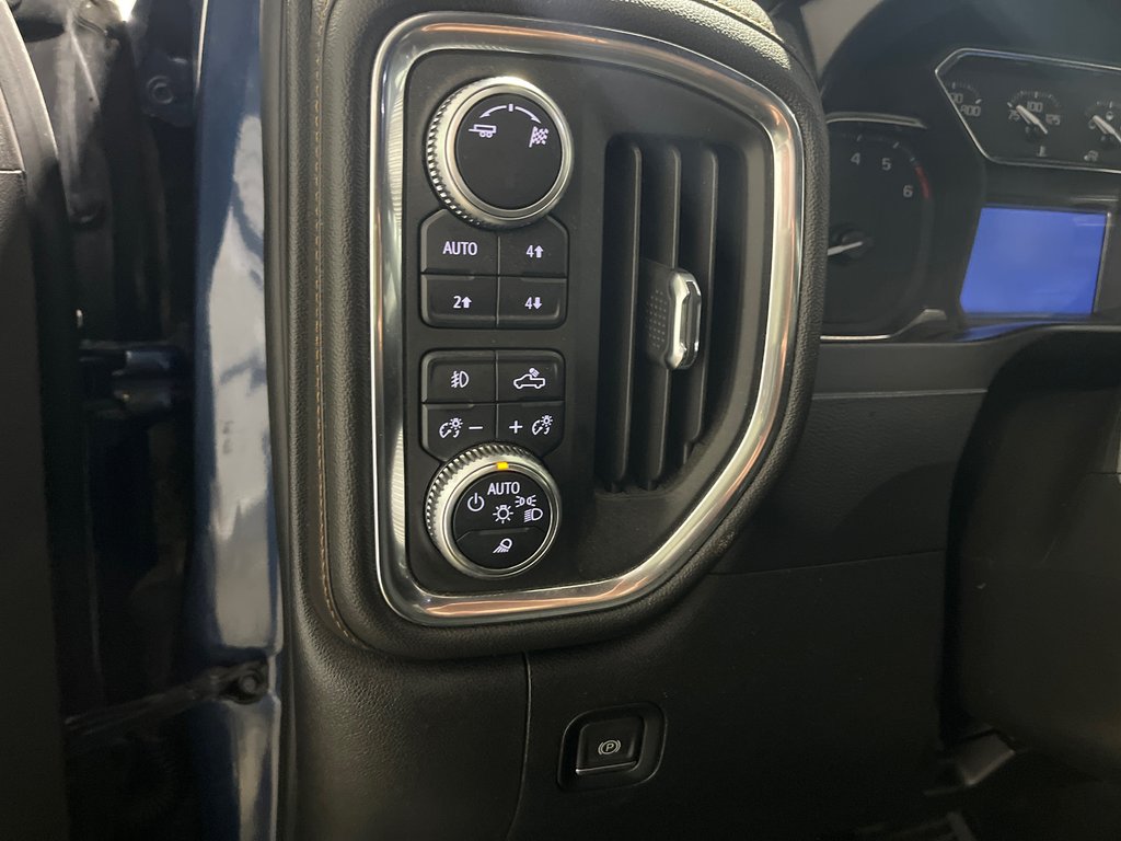2019 GMC SIERRA 1500 AT4 in Grand-Sault and Edmunston, New Brunswick - 12 - w1024h768px