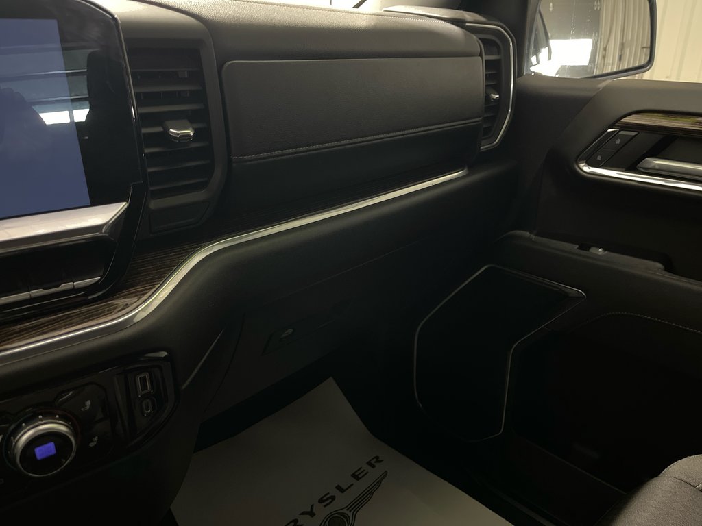 GMC SIERRA K1500 ELEVATION Elevation 2023 à Grand-Sault et Edmunston, Nouveau-Brunswick - 16 - w1024h768px