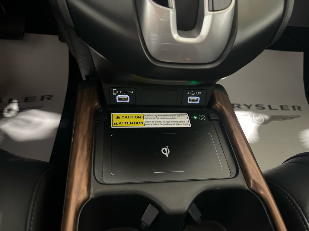 2022 Honda CR-V TOURING in Grand-Sault and Edmunston, New Brunswick - 21 - w1024h768px