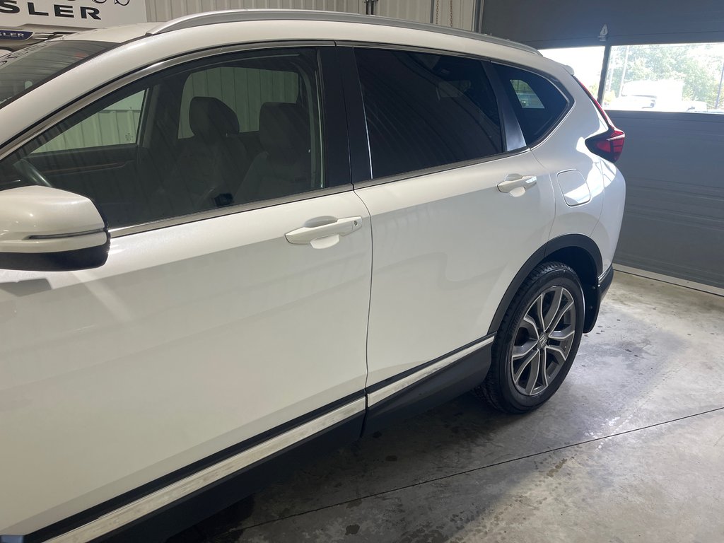 2022 Honda CR-V TOURING in Grand-Sault and Edmunston, New Brunswick - 7 - w1024h768px