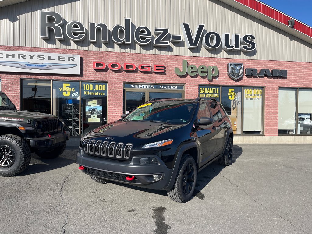 2017  CHEROKEE TRAILHAWK Trailhawk in Grand-Sault and Edmunston, New Brunswick - 1 - w1024h768px