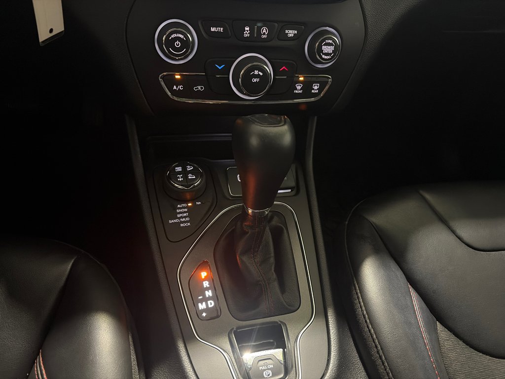 2020 Jeep CHEROKEE TRAILHAWK Trailhawk in Grand-Sault and Edmunston, New Brunswick - 17 - w1024h768px