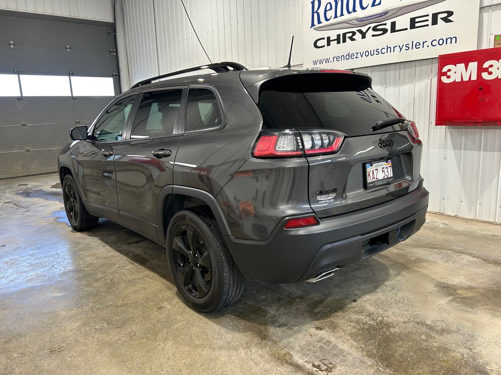 2022 Jeep CHEROKEE Altitude in Grand-Sault and Edmunston, New Brunswick - 6 - w1024h768px