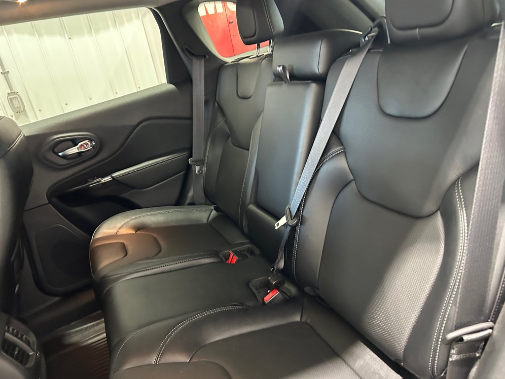 2022 Jeep CHEROKEE Altitude in Grand-Sault and Edmunston, New Brunswick - 9 - w1024h768px