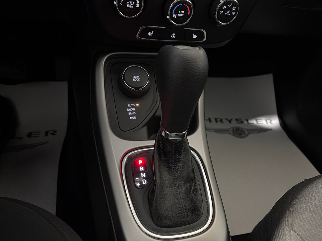 2018 Jeep COMPASS SPORT SPORT in Grand-Sault and Edmunston, New Brunswick - 16 - w1024h768px