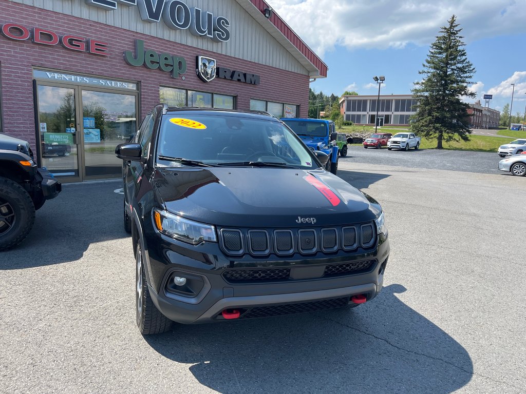 Compass TRAILHAWK 2022 à Grand-Sault et Edmunston, Nouveau-Brunswick - 2 - w1024h768px