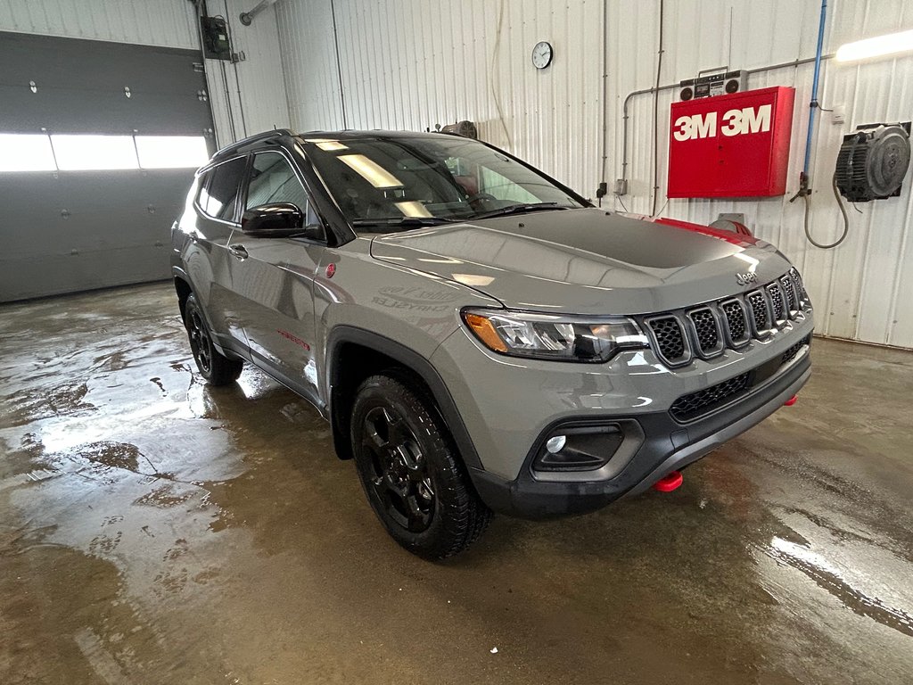 2024  Compass TRAILHAWK in Grand-Sault and Edmunston, New Brunswick - 3 - w1024h768px