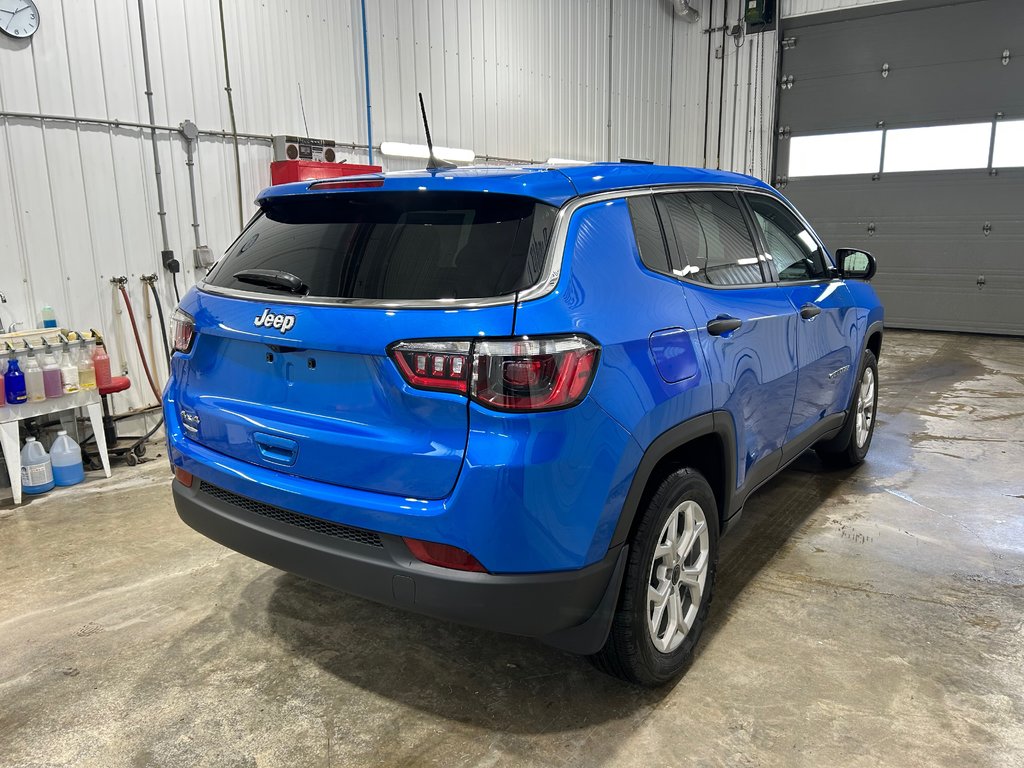 Jeep Compass SPORT 2025 à Grand-Sault et Edmunston, Nouveau-Brunswick - 4 - w1024h768px