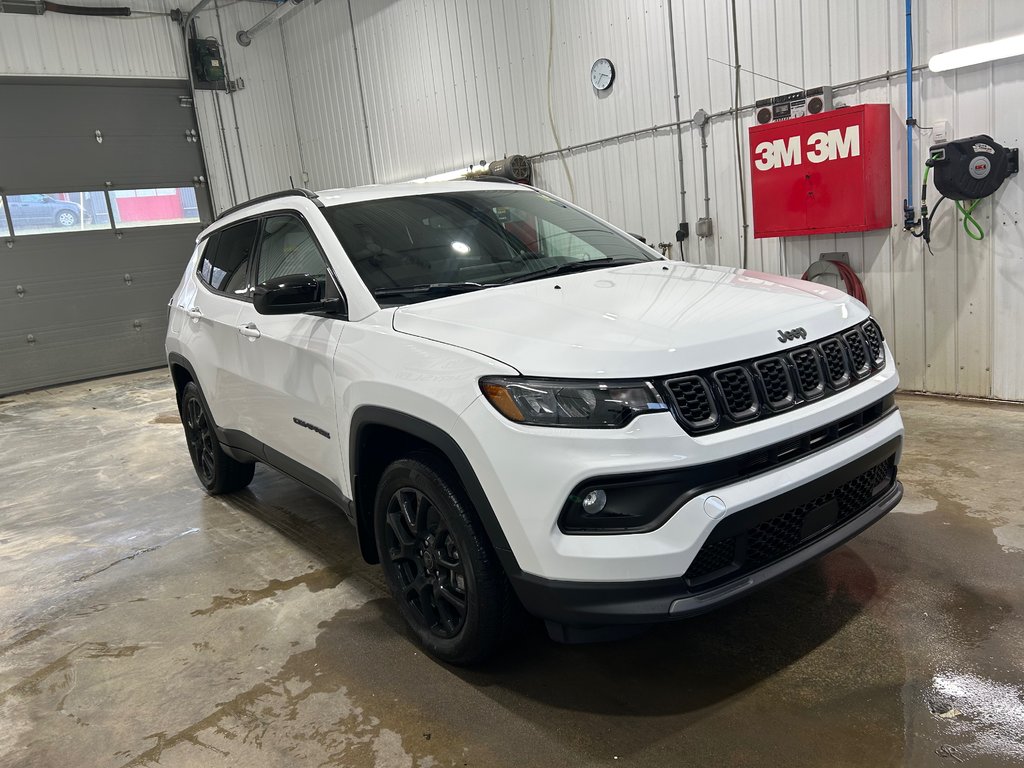 2025 Jeep Compass ALTITUDE in Grand-Sault and Edmunston, New Brunswick - 3 - w1024h768px