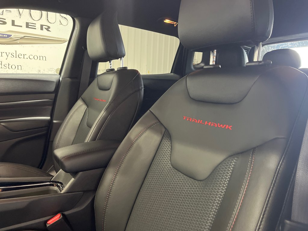 2025 Jeep Compass TRAILHAWK in Grand-Sault and Edmunston, New Brunswick - 18 - w1024h768px
