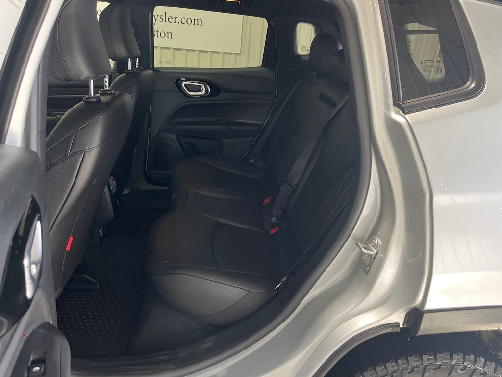 2025 Jeep Compass TRAILHAWK in Grand-Sault and Edmunston, New Brunswick - 10 - w1024h768px