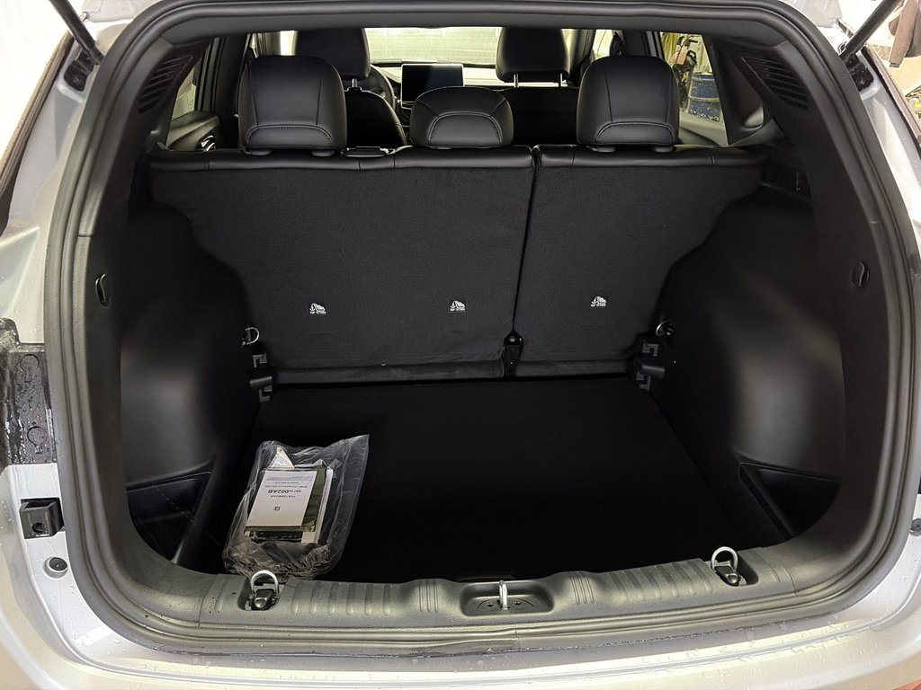 2026 Jeep Compass NORTH in Grand-Sault and Edmunston, New Brunswick - 10 - w1024h768px