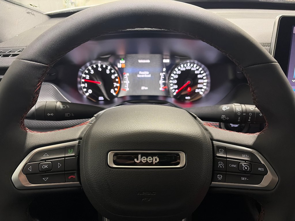 2026 Jeep Compass TRAILHAWK in Grand-Sault and Edmunston, New Brunswick - 15 - w1024h768px