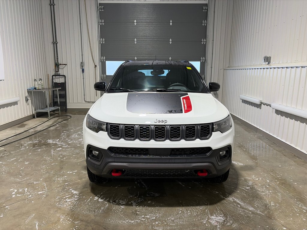 2026 Jeep Compass TRAILHAWK in Grand-Sault and Edmunston, New Brunswick - 2 - w1024h768px