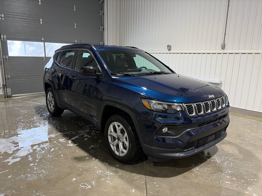 2026 Jeep Compass NORTH in Grand-Sault and Edmunston, New Brunswick - 3 - w1024h768px